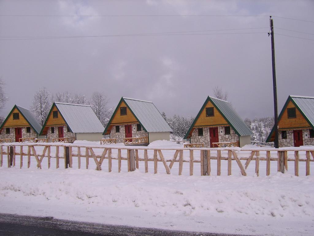 Durmitor Bungalows Жабляк Екстер'єр фото